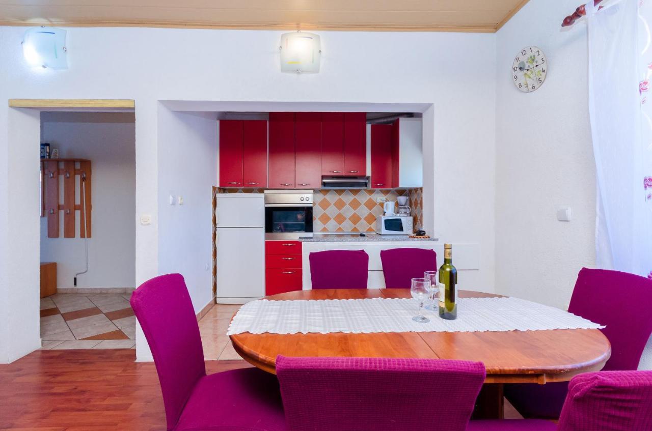Apartments Albina Lopar Exterior photo
