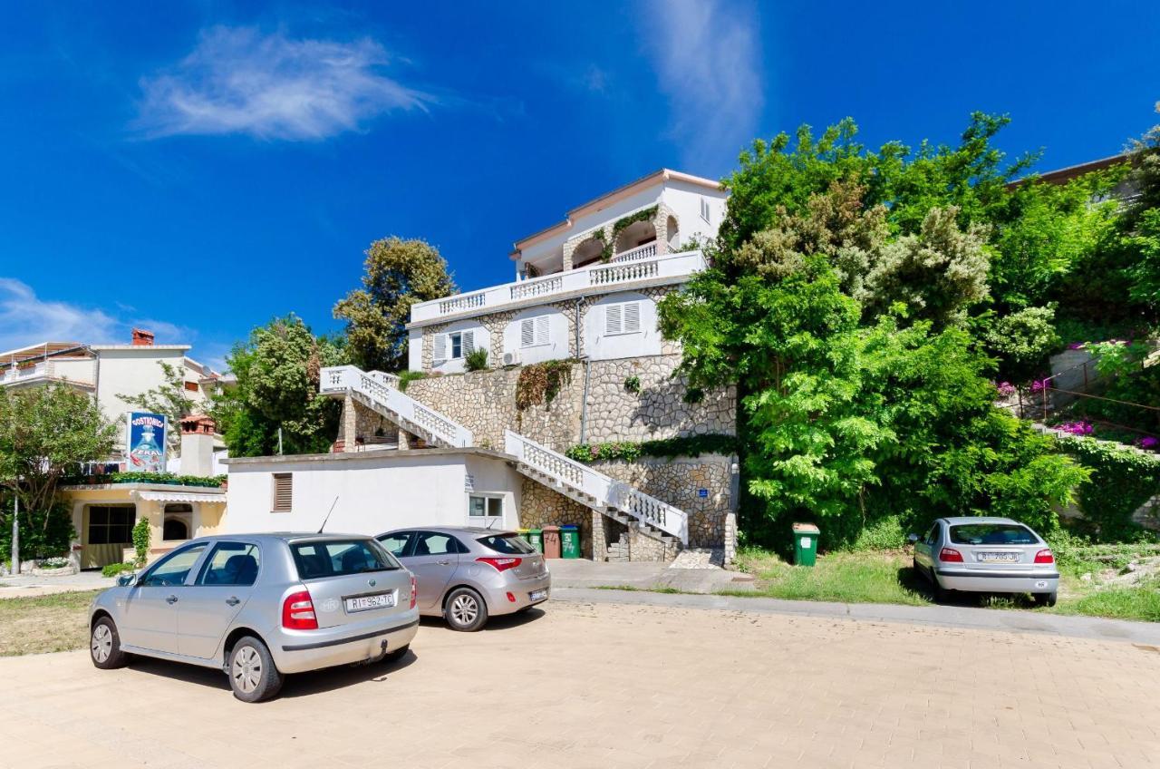 Apartments Albina Lopar Exterior photo